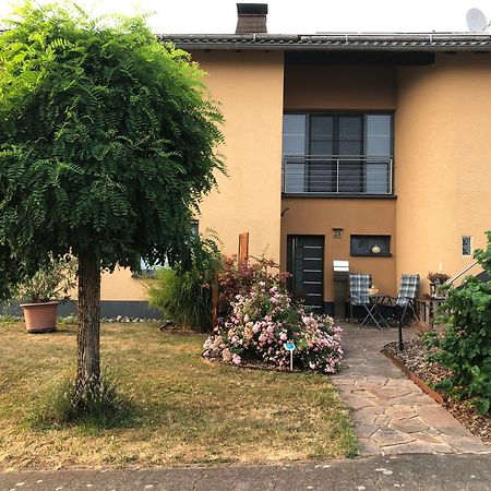 Ferienwohnung Haus Angela Gudesweiler ภายนอก รูปภาพ